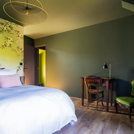 Maison De Mary, Proche De La *