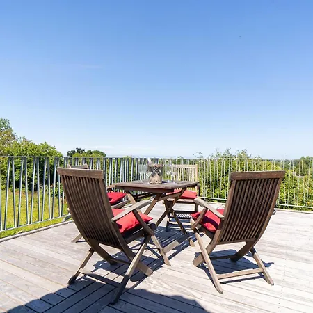 Maison De Mary, Proche De La Anneville-en-Saire