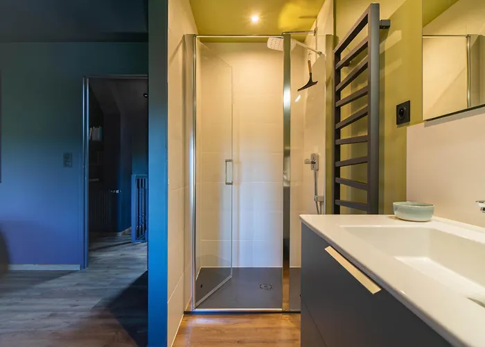 Maison De Mary, Proche De La Anneville-en-Saire